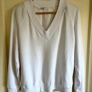 Stateside V-neck Soft White Crew_Size M